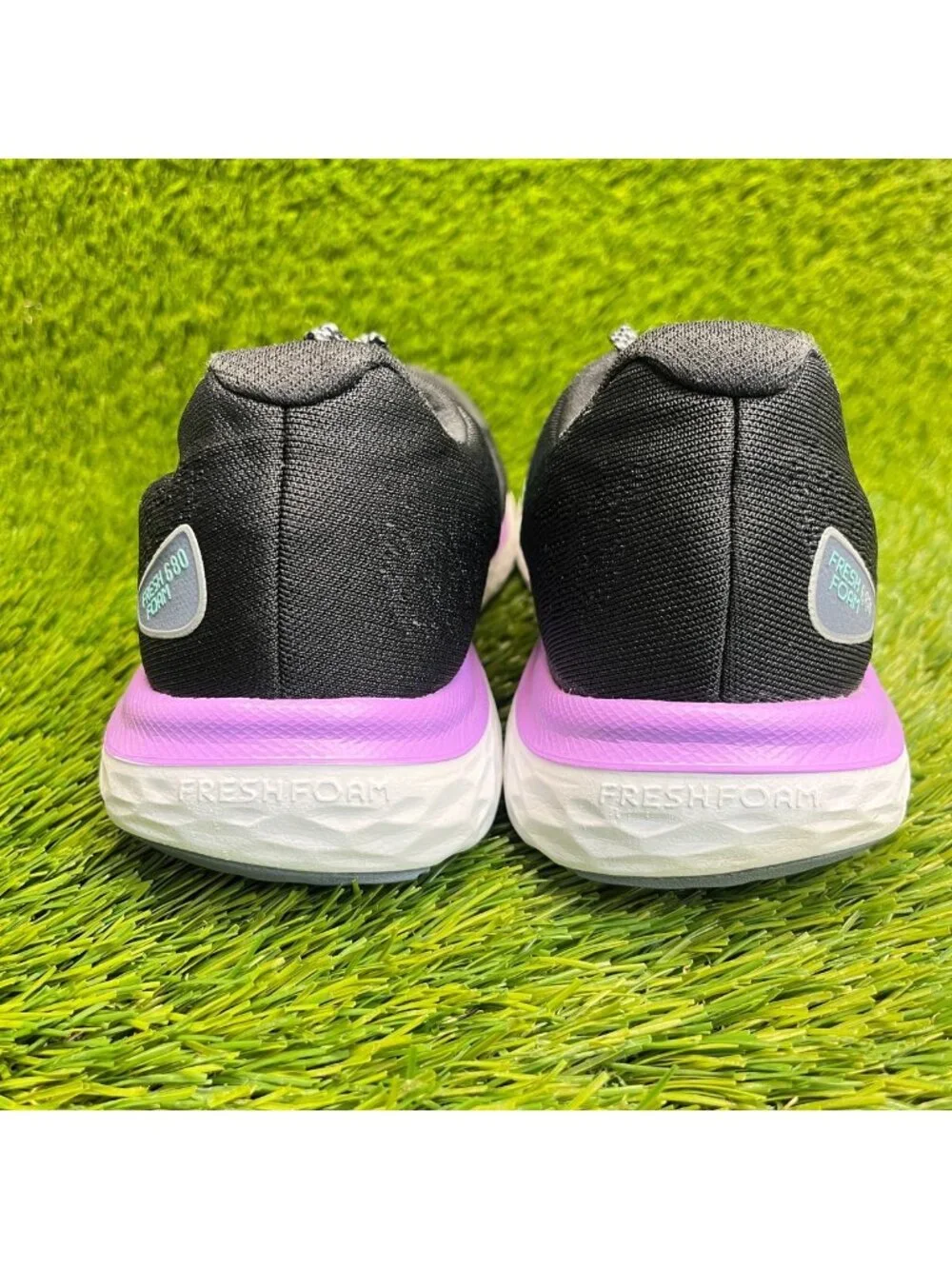 New Balance Fresh Foam 680v7 Womens Size 10D Black Purple Running Shoes Sneakers